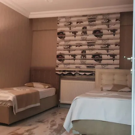 Hostel Harika Konumda Aile'ye Uygun Paylasimli